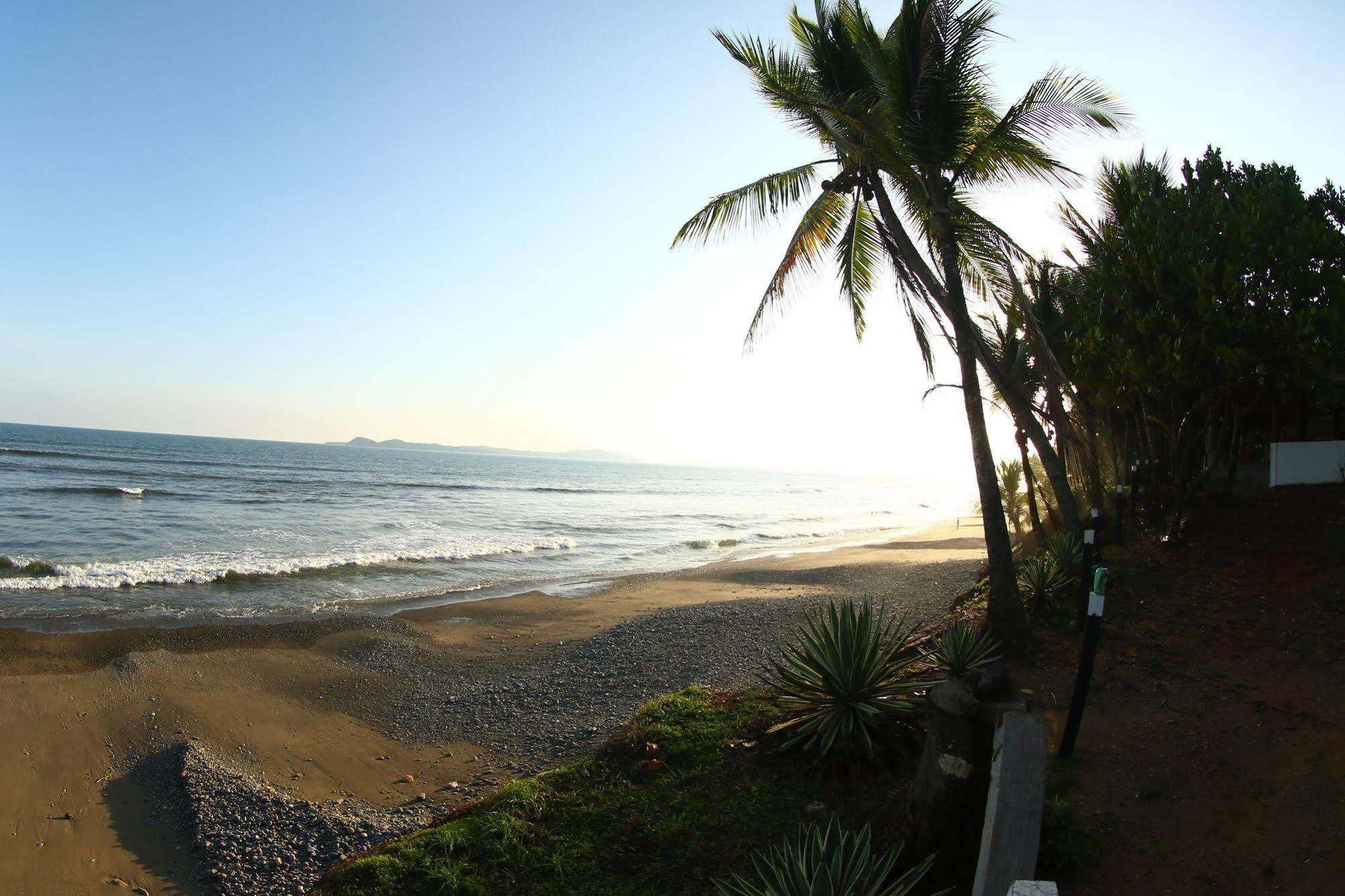 Hotel Playa Reina Llano de Mariato ภายนอก รูปภาพ