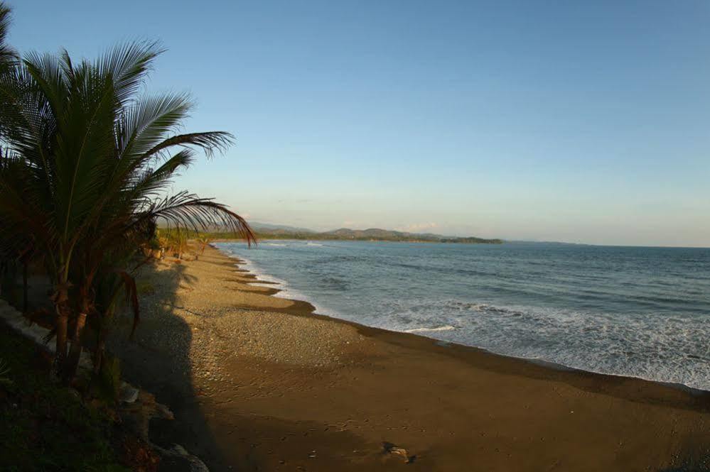 Hotel Playa Reina Llano de Mariato ภายนอก รูปภาพ